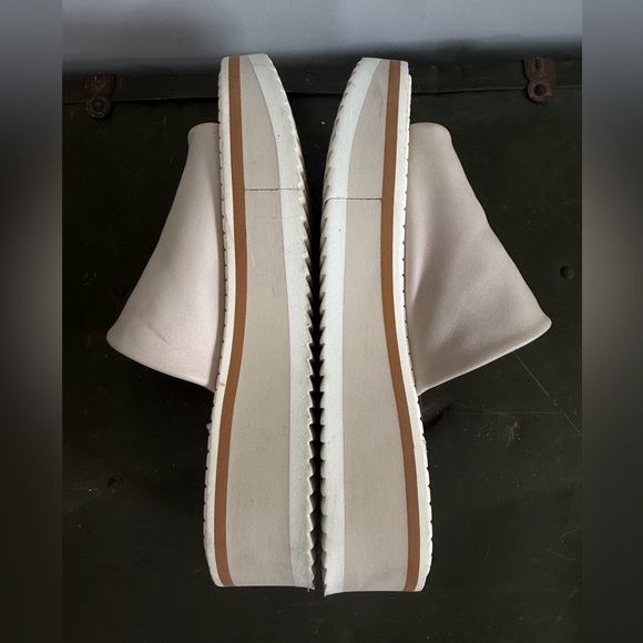 Robert Clergerie Women’s Euro 38 tan & beige leather comfort designer slides - Picture 7 of 12